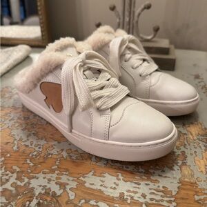 EUC Kate Spade White Sherpa Lined Mule Sneakers - 7